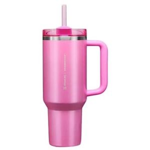 Meet your Posher, Moni